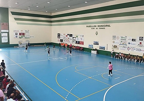 Albense y San Cristóbal se ven las caras en el pabellón municipal de Alba de Tormes.