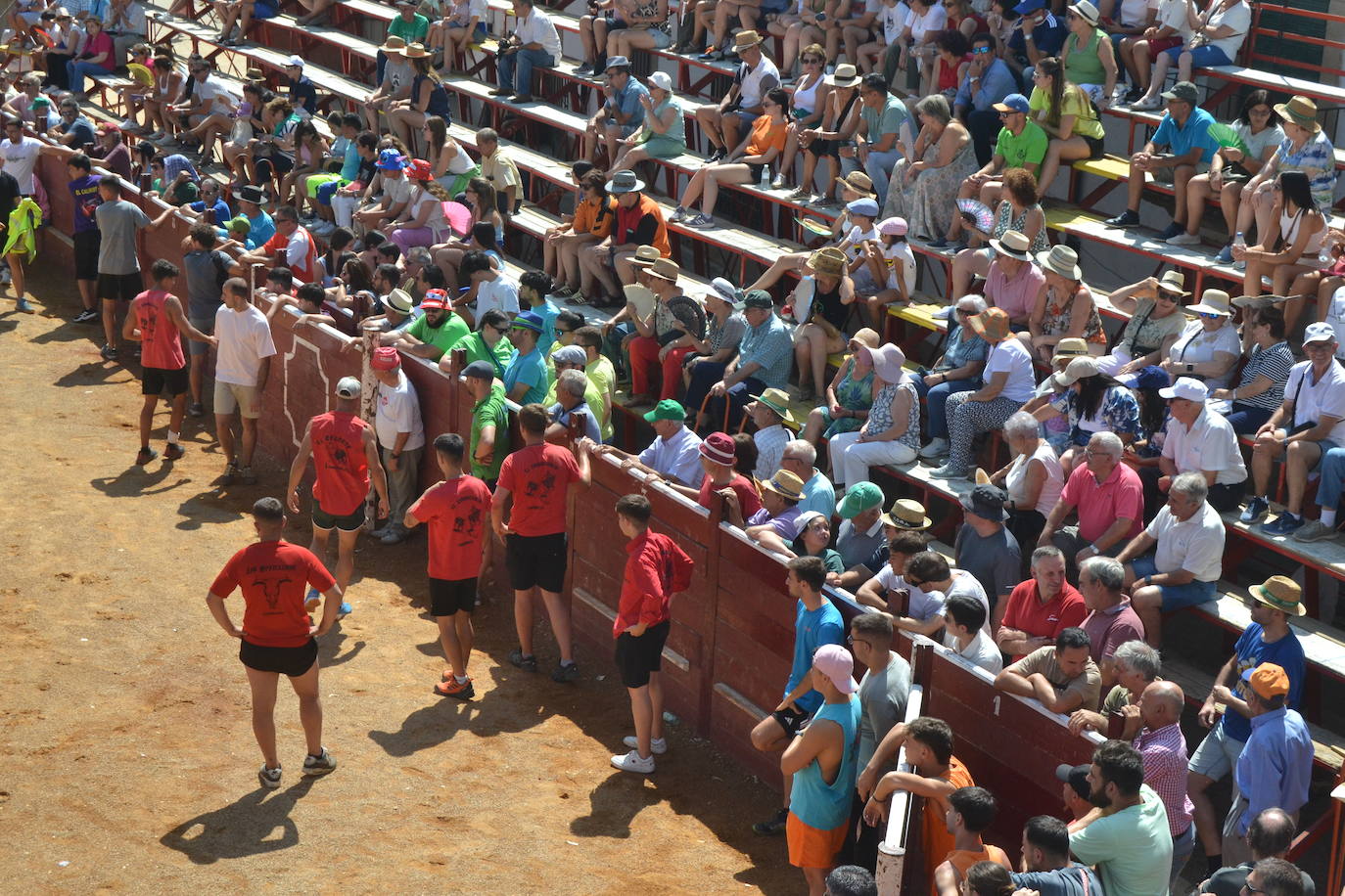 Lumbrales celebra un encierro vibrante