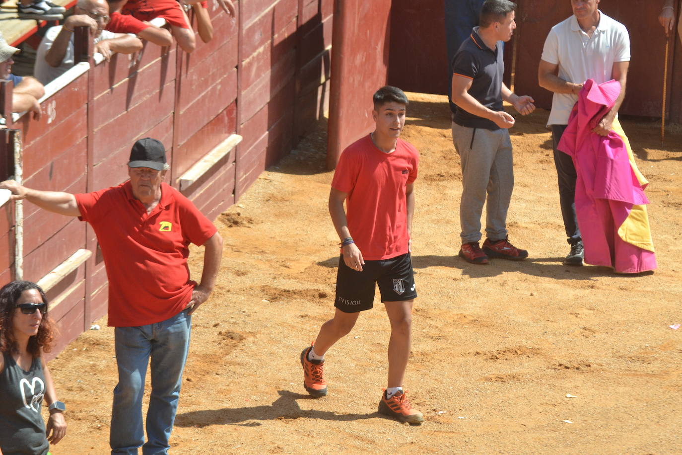 Lumbrales celebra un encierro vibrante