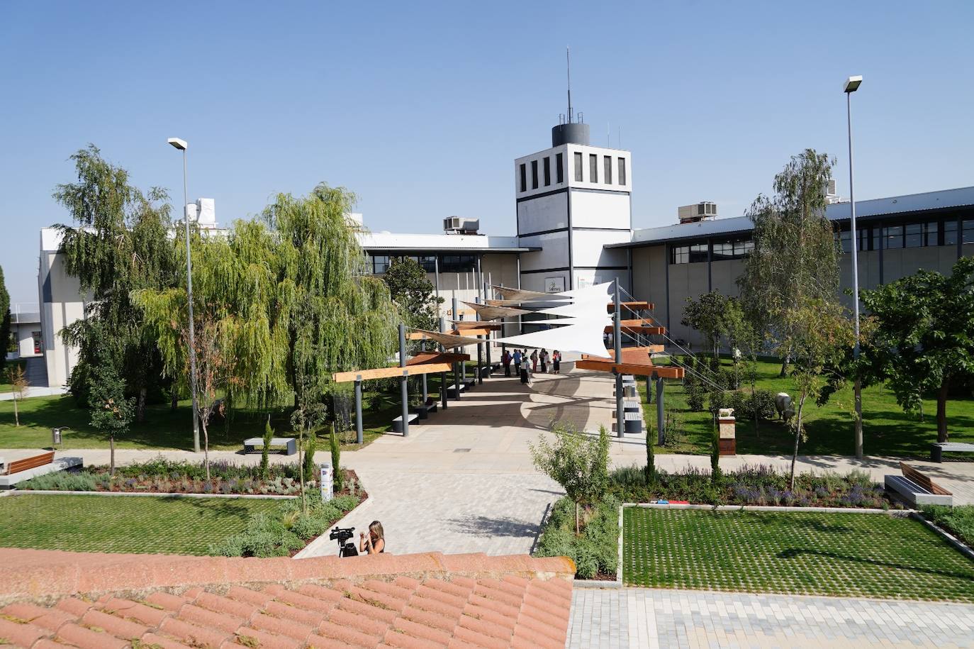 Imagen secundaria 1 - Así es el nuevo bulevar del recinto ferial: «Será un referente nacional e internacional»