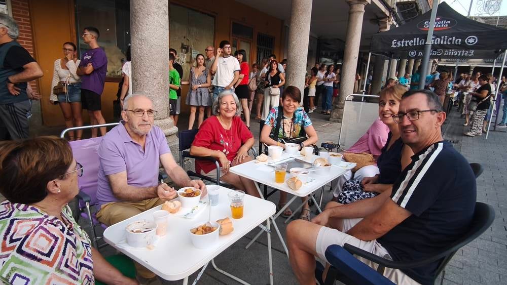 Carne de novillo para todos en las plazas de Peñaranda