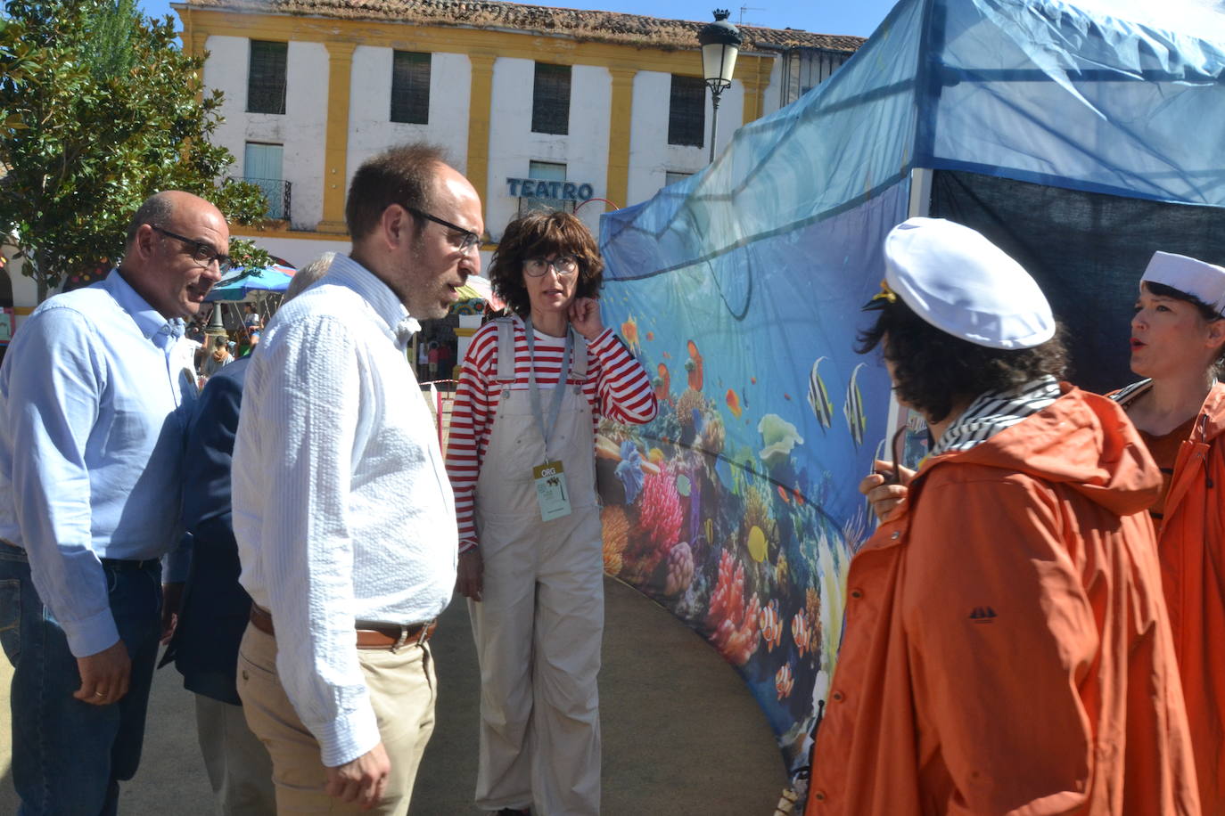 Los futuros espectadores se divierten en la Feria de Teatro
