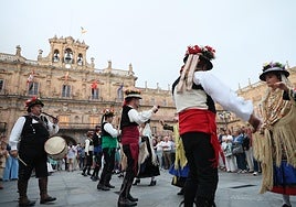 Una de las actuaciones en la Plaza Mayor.