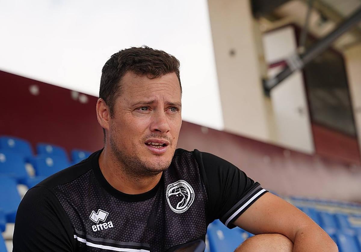 Oriol Riera, este miércoles en la grada del Reina Sofía.