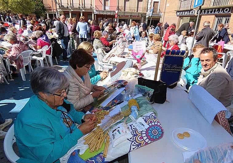 Anterior encuentro de encajeras celebrado en Peñaranda.