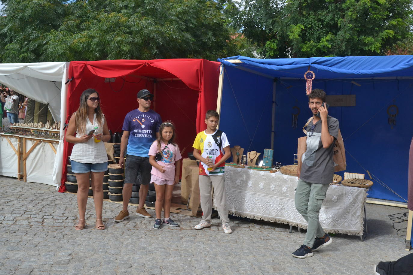 El ondear de las banderas marca el inicio de la recreación del cerco francés a Almeida