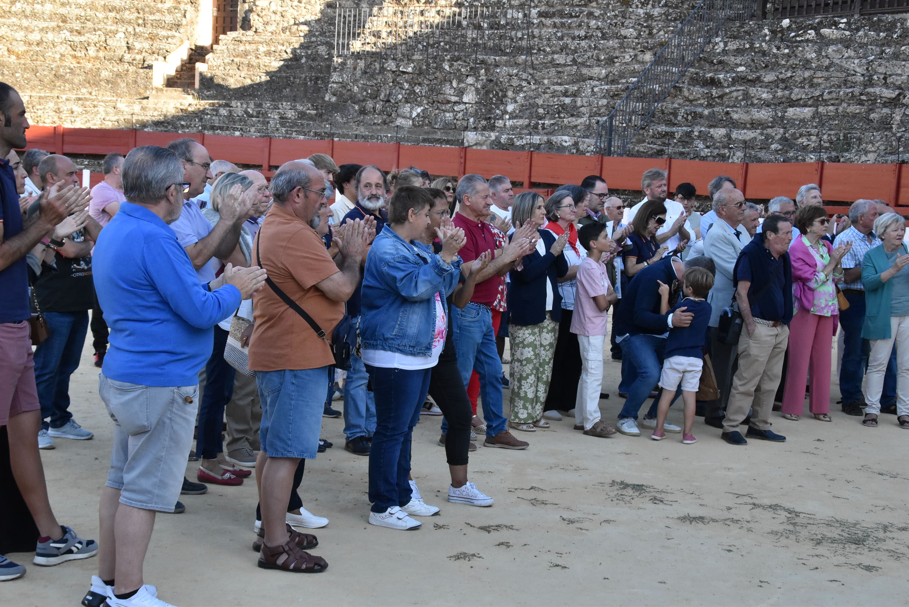 Damián Castaño, Manuel Diosleguarde y Julio Norte animan a los aficionados a llenar &quot;La Ancianita&quot; el día 8
