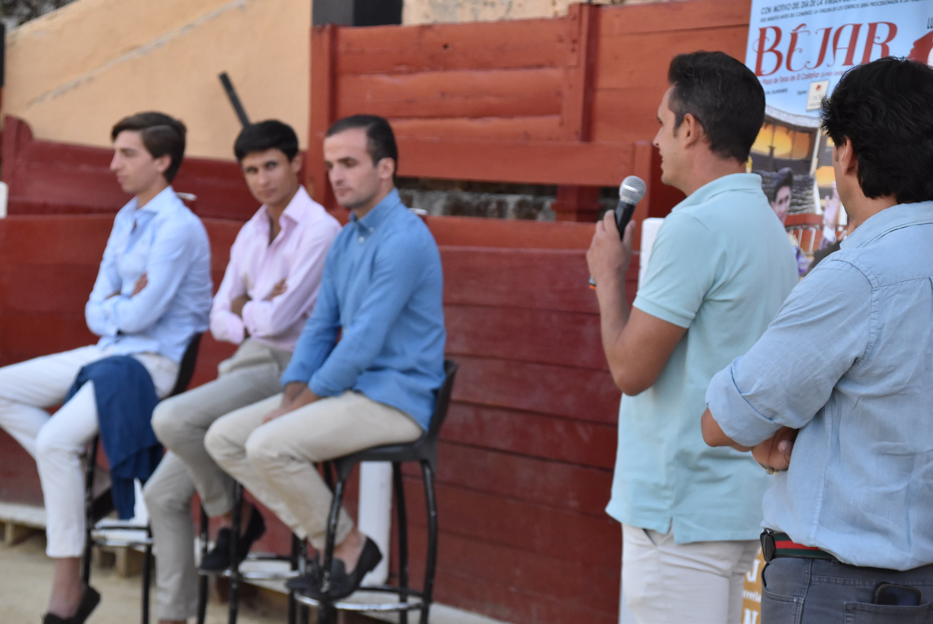 Damián Castaño, Manuel Diosleguarde y Julio Norte animan a los aficionados a llenar &quot;La Ancianita&quot; el día 8