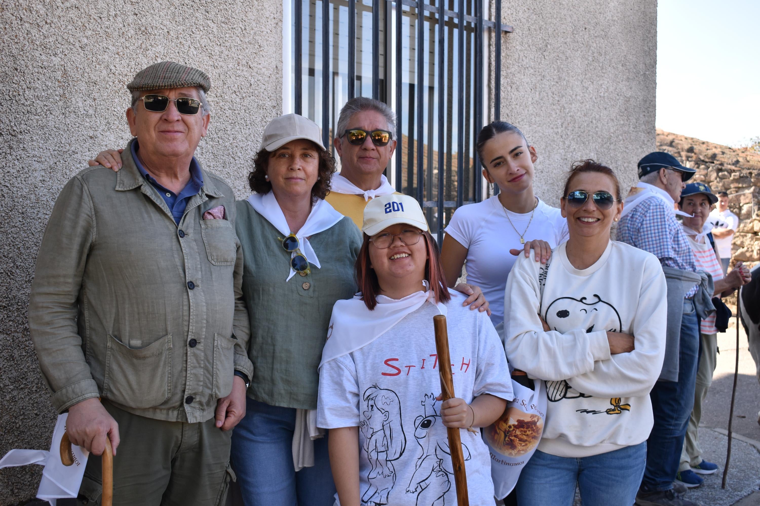 Unión y esperanza con la primera piedra para recuperar la antigua ermita de la Cuesta de San Pelayo