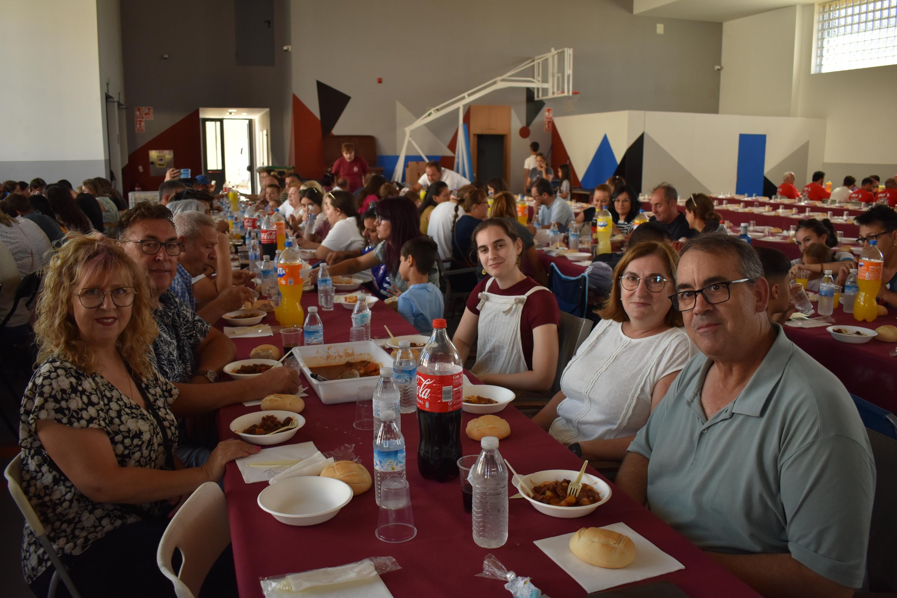 Villares de la Reina mezcla gastronomía y solidaridad a favor de los afectados del incendio de Cipérez