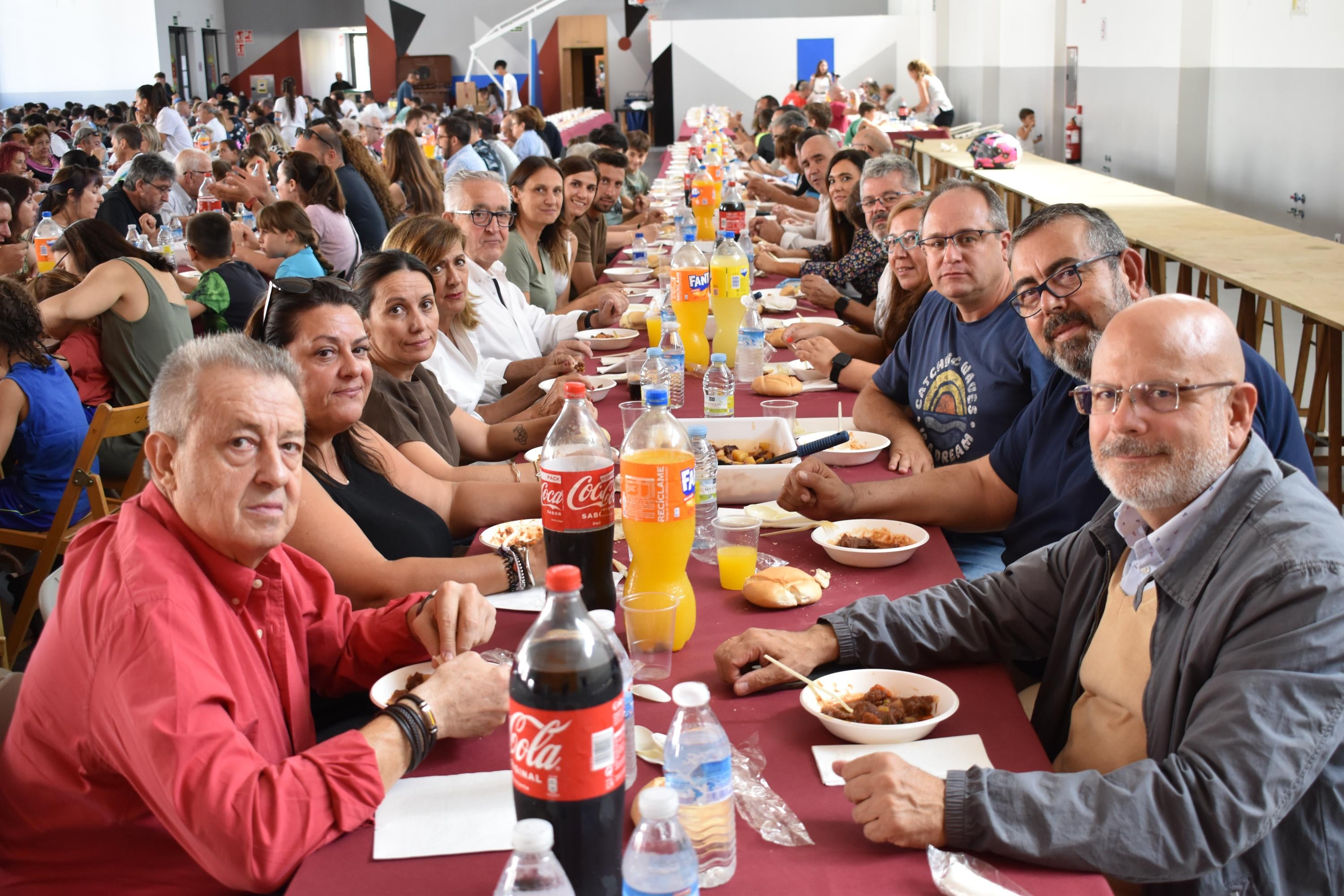 Villares de la Reina mezcla gastronomía y solidaridad a favor de los afectados del incendio de Cipérez