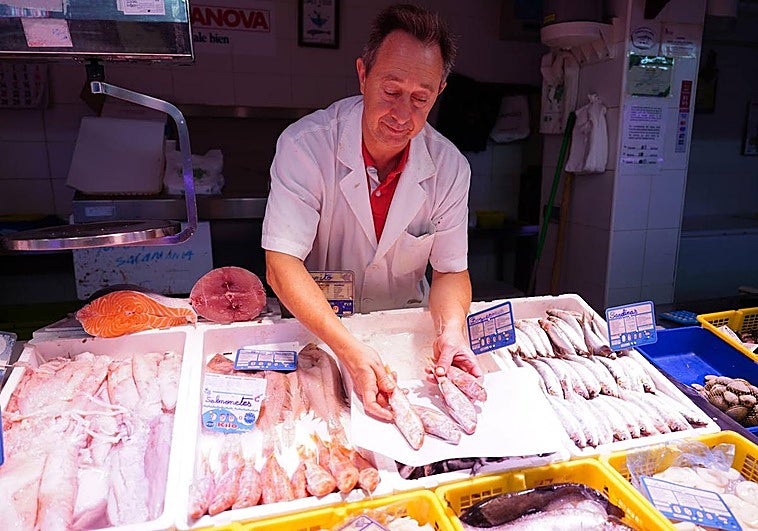 Manuel López desvela las claves para reconocer el pescado fresco.