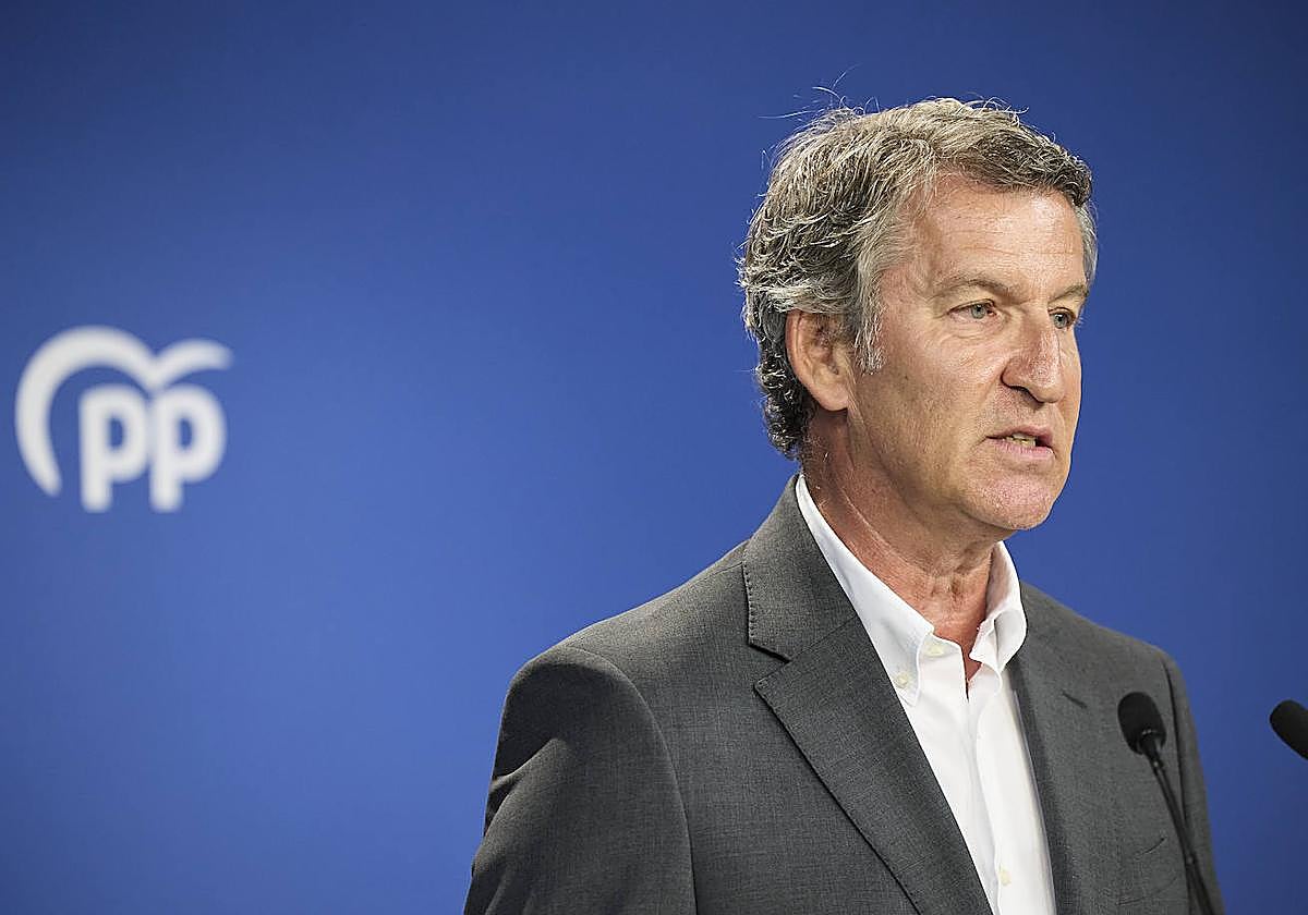 Feijóo plantea una reforma que obligue al Gobierno a convocar elecciones si acumula dos prórrogas presupuestarias