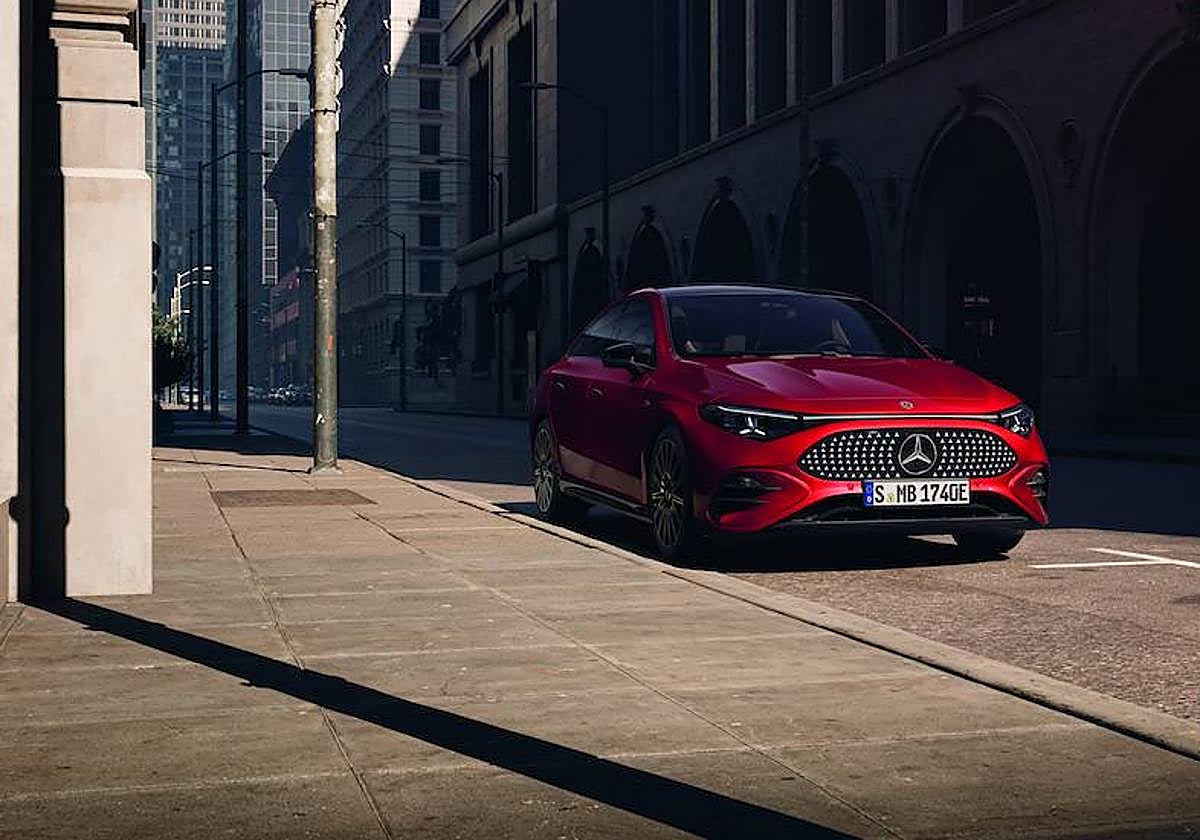 Imagen de un Mercedes-Benz CLA 100% eléctrico.