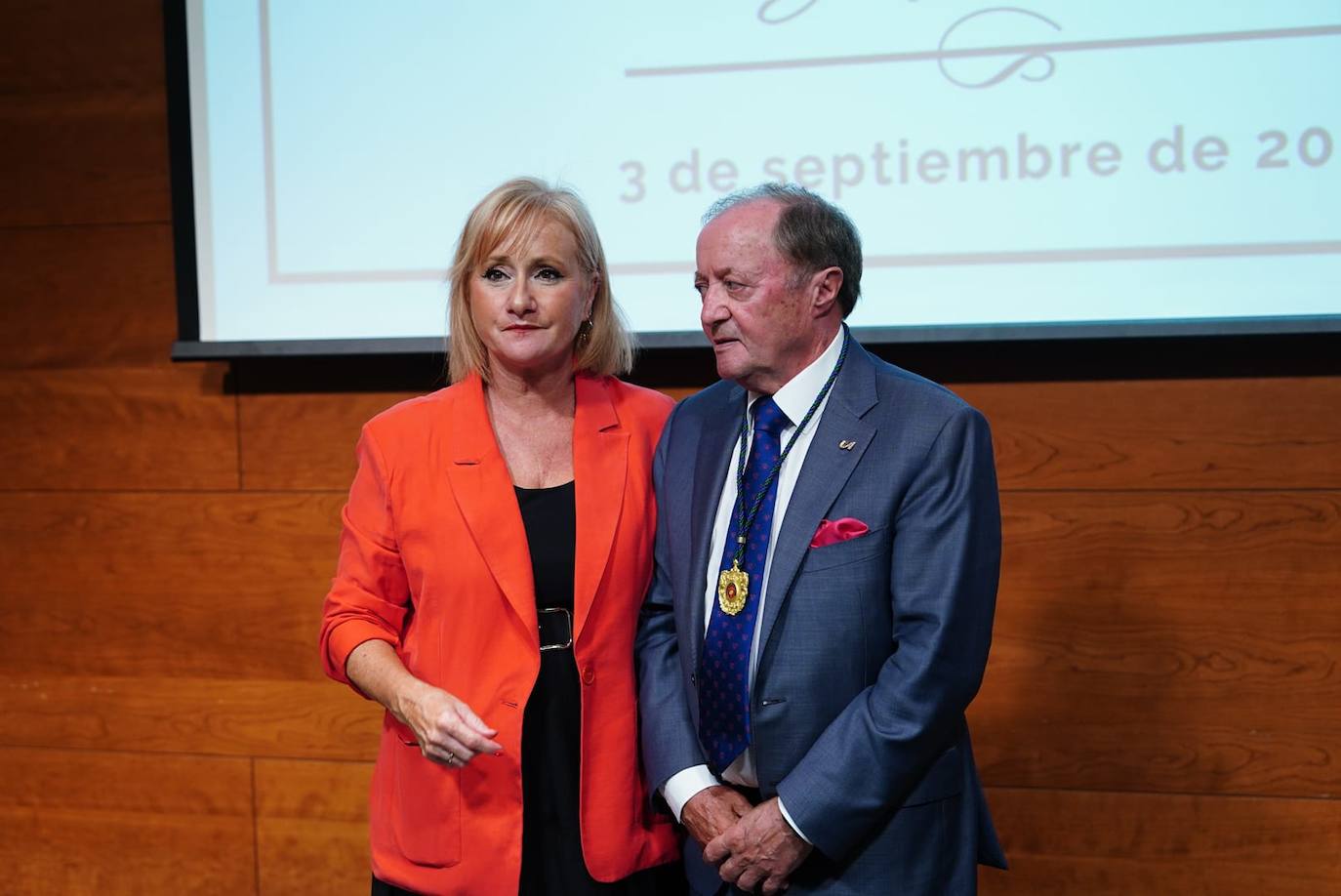 Eustaquio Andrés dedica la Medalla al Mérito de la Cámara a sus empleados