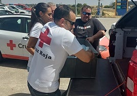 José Ángel Mota realizando sus funciones como voluntario en Cipérez