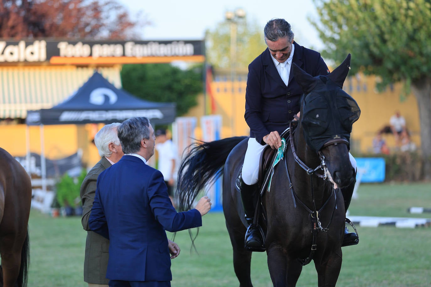 Ambientazo en la primera jornada de un concurso de saltos que enamora a Salamanca
