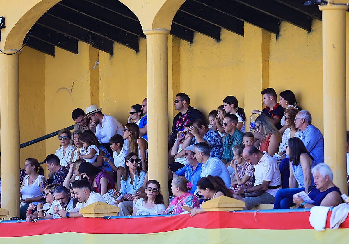 Ambientazo en la primera jornada de un concurso de saltos que enamora a Salamanca