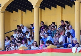 Ambientazo en la primera jornada de un concurso de saltos que enamora a Salamanca