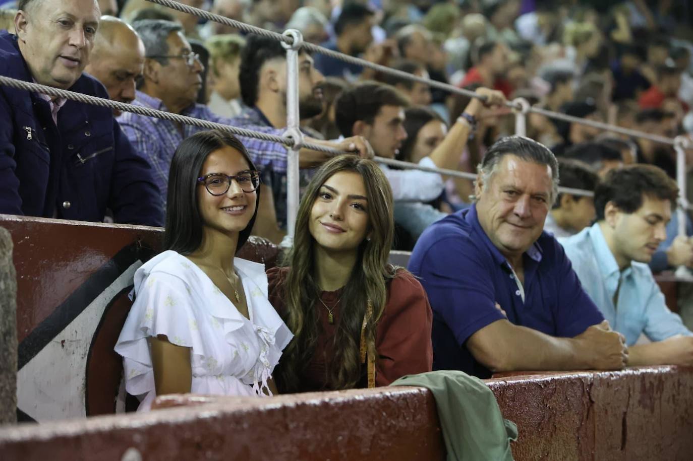 Las mejores imágenes del espectacular concurso de recortes que abrió la Feria en La Glorieta