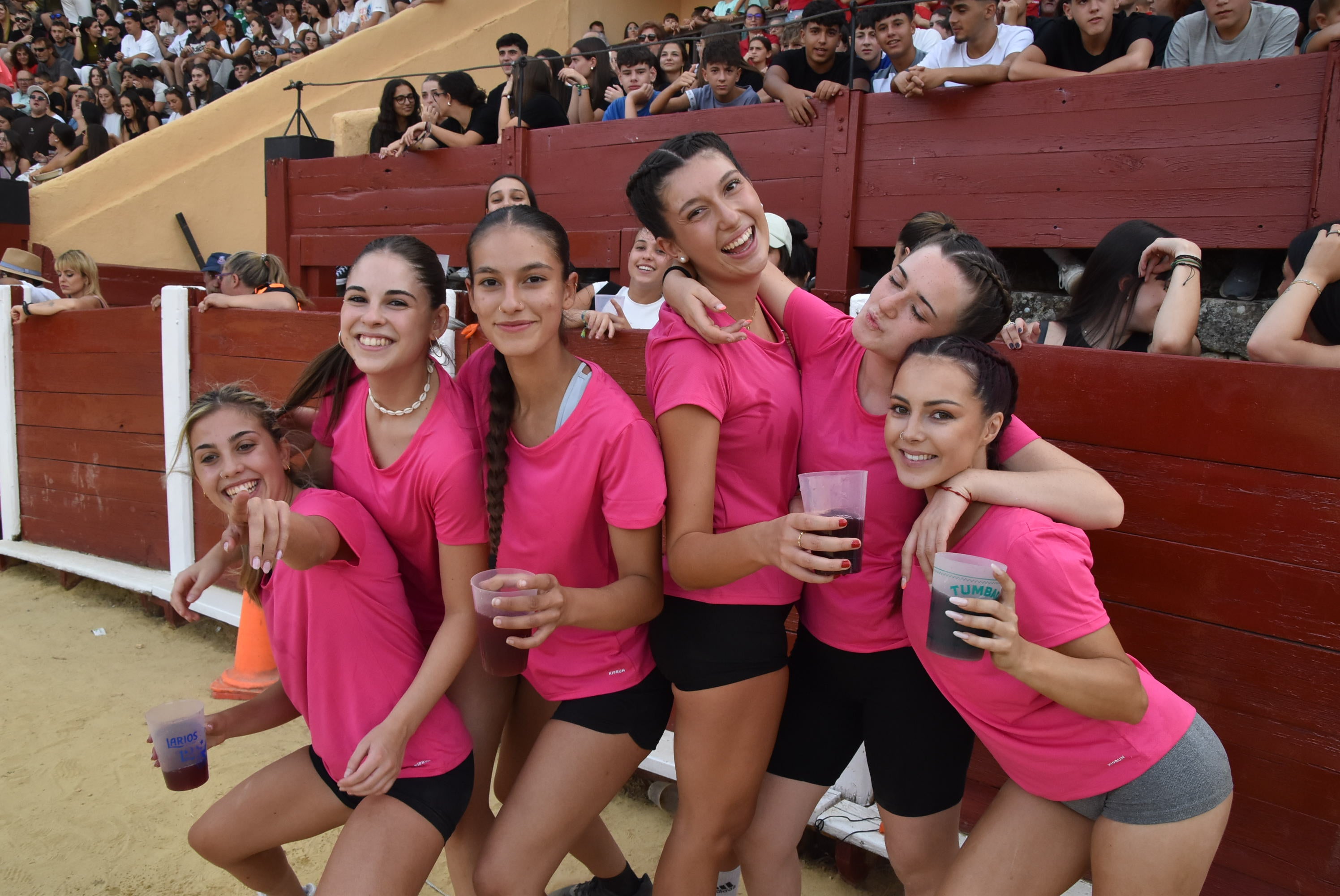 La peña &#039;El lokal&#039; gana las pruebas del Humor Amarillo en la plaza de toros de Béjar