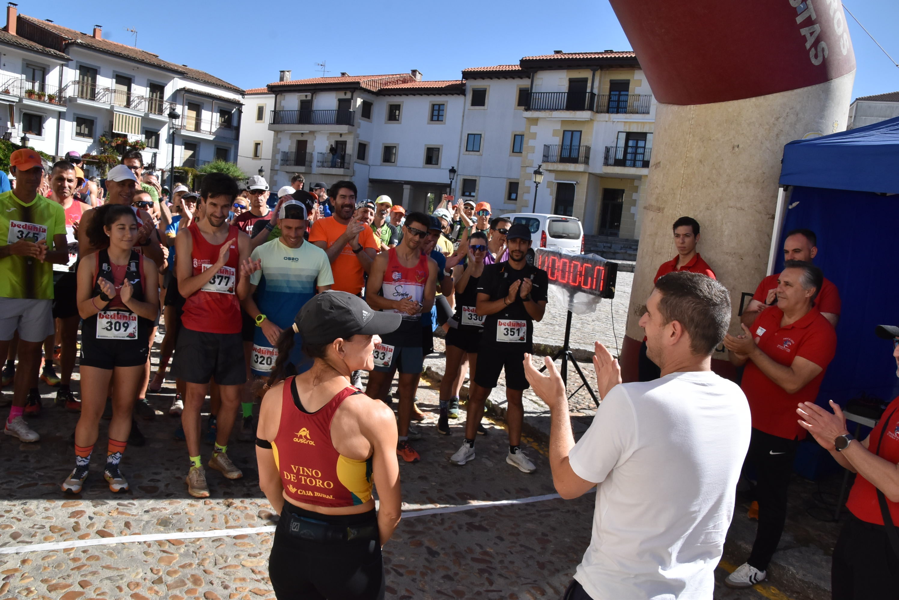 Álvaro García y Verónica Sánchez ganan en la Arrebatacapas de Candelario