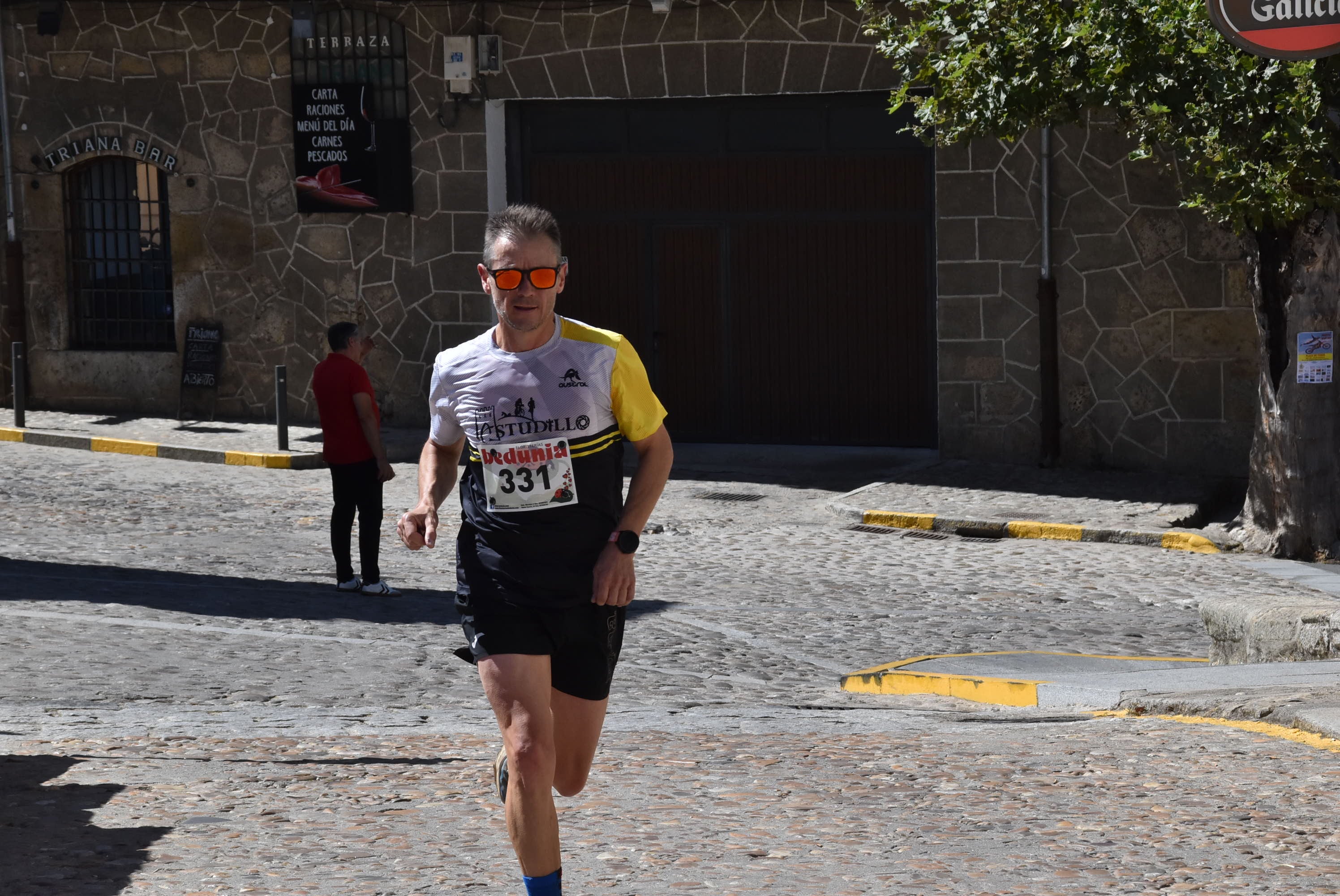 Álvaro García y Verónica Sánchez ganan en la Arrebatacapas de Candelario