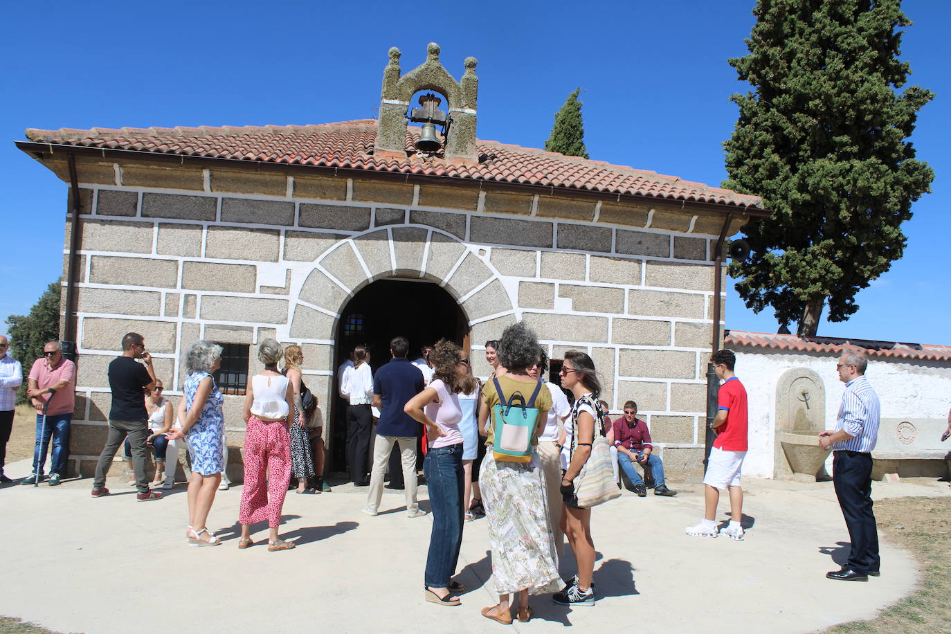 Los quintos protagonizan el día de fiesta en Gallegos de Solmirón