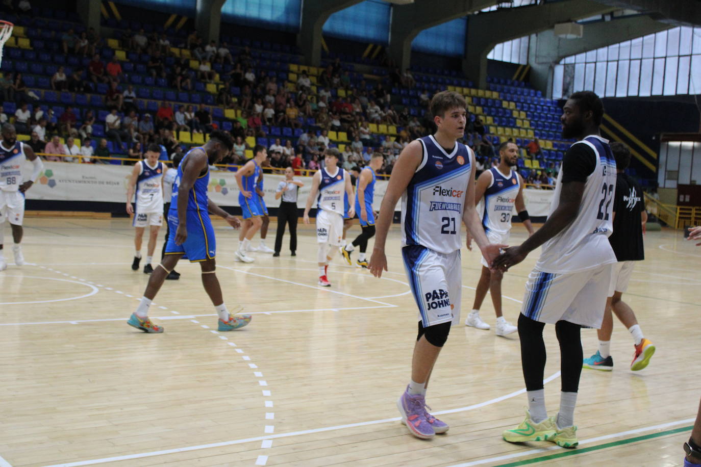 Béjar disfruta con el baloncesto