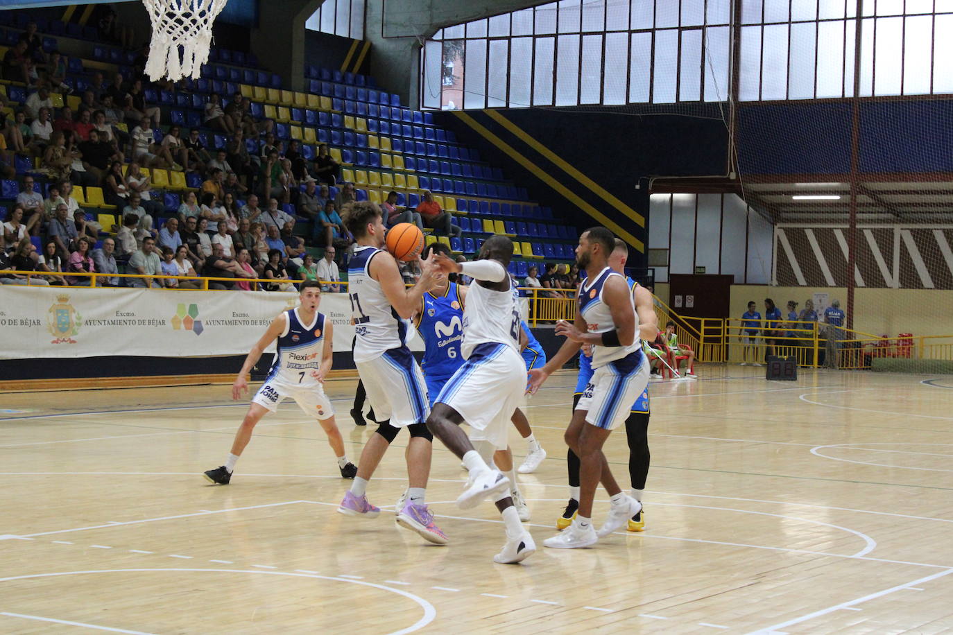 Béjar disfruta con el baloncesto