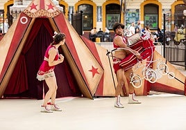 La pareja de acróbatas de Proyecto Kavauri, en 'Lullaby'.