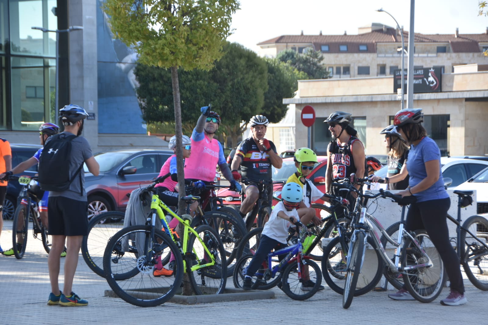 Villares &#039;pedalea&#039; un año más en familia