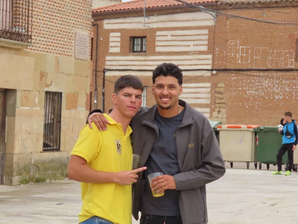 1.800 raciones de paella en Villoria