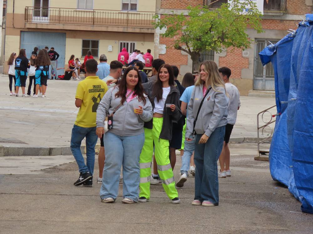 1.800 raciones de paella en Villoria