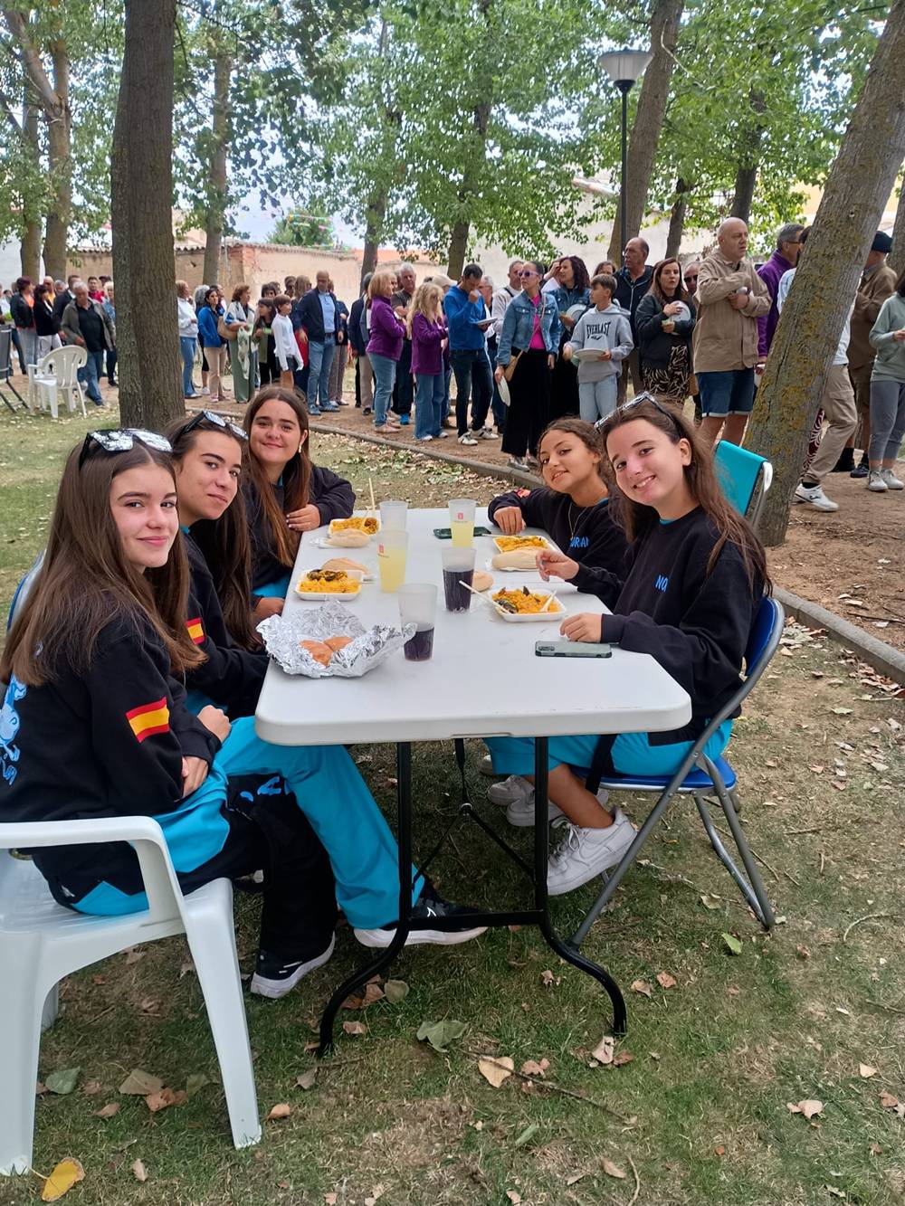 1.800 raciones de paella en Villoria
