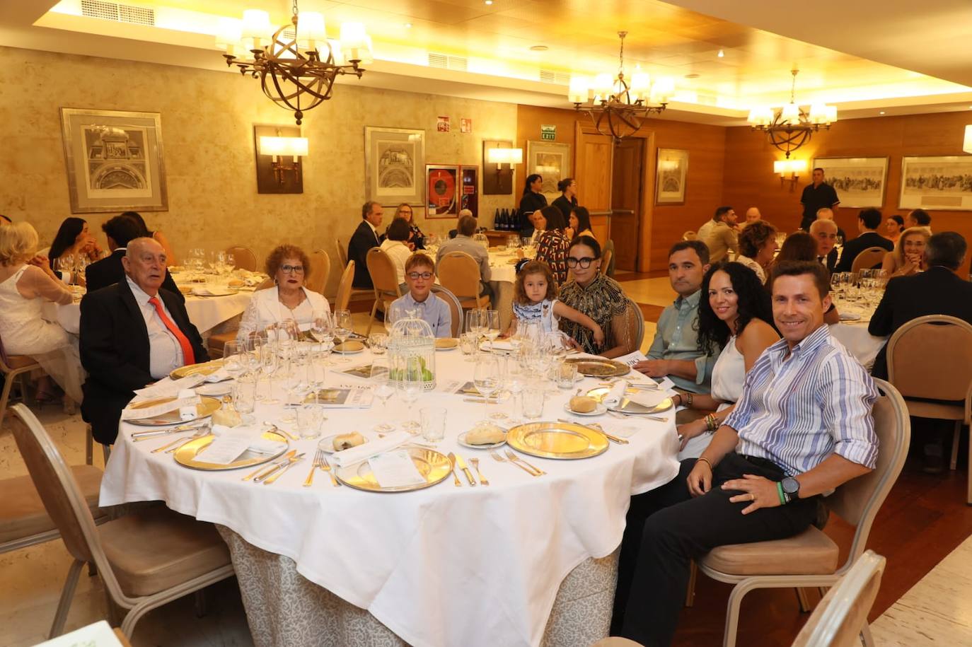 La cena de la Asociación Nacional de Charolés, en imágenes