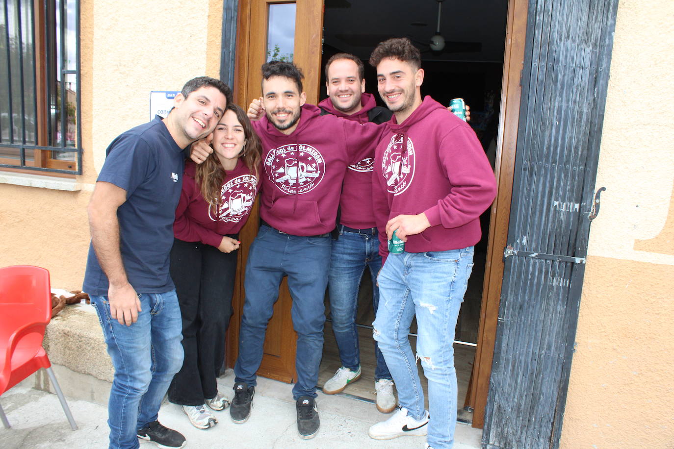 Gallegos de Solmirón acompaña a la Virgen de Gracia Carrero