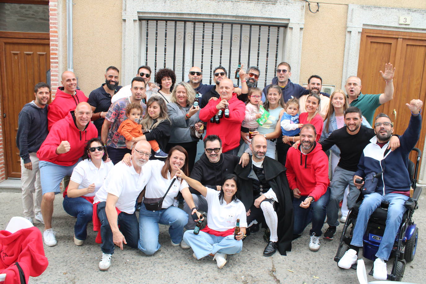 Honores a la Virgen del Carrascal en Cespedosa de Tormes
