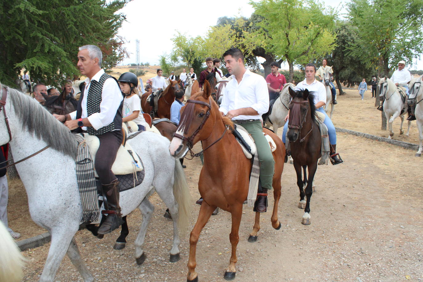 Honores a la Virgen del Carrascal en Cespedosa de Tormes