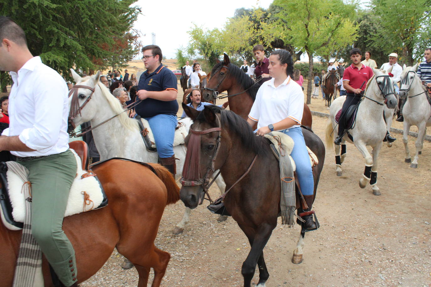 Honores a la Virgen del Carrascal en Cespedosa de Tormes