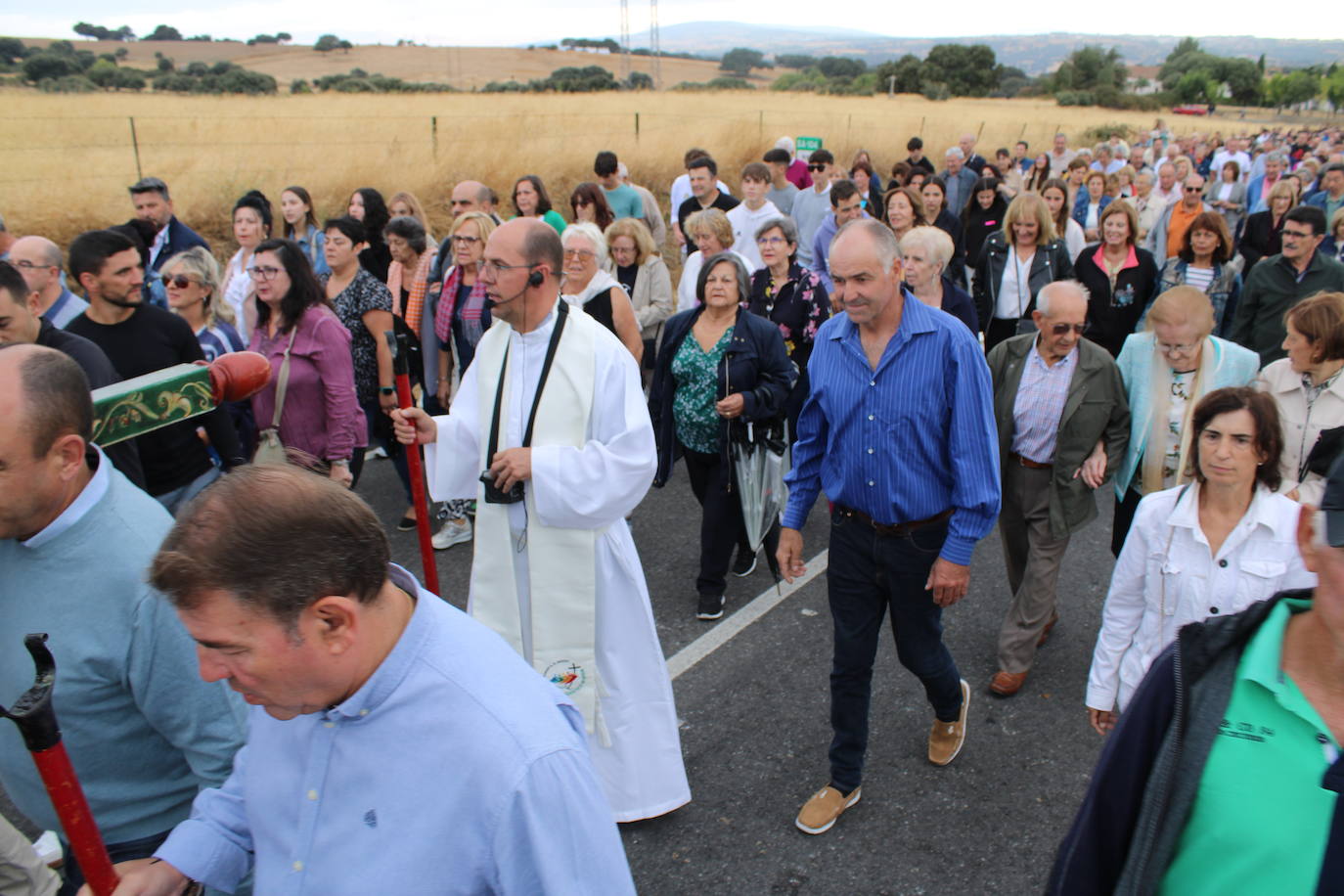 Honores a la Virgen del Carrascal en Cespedosa de Tormes