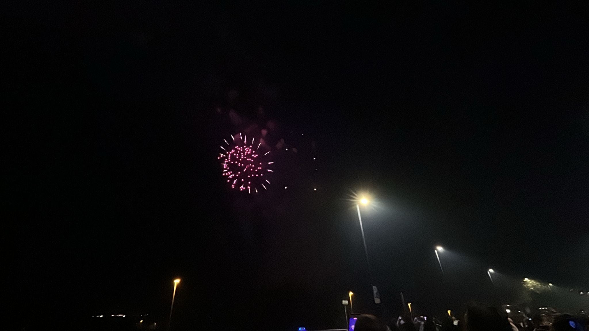 Atronador espectáculo de luz y color para iniciar las Fiestas