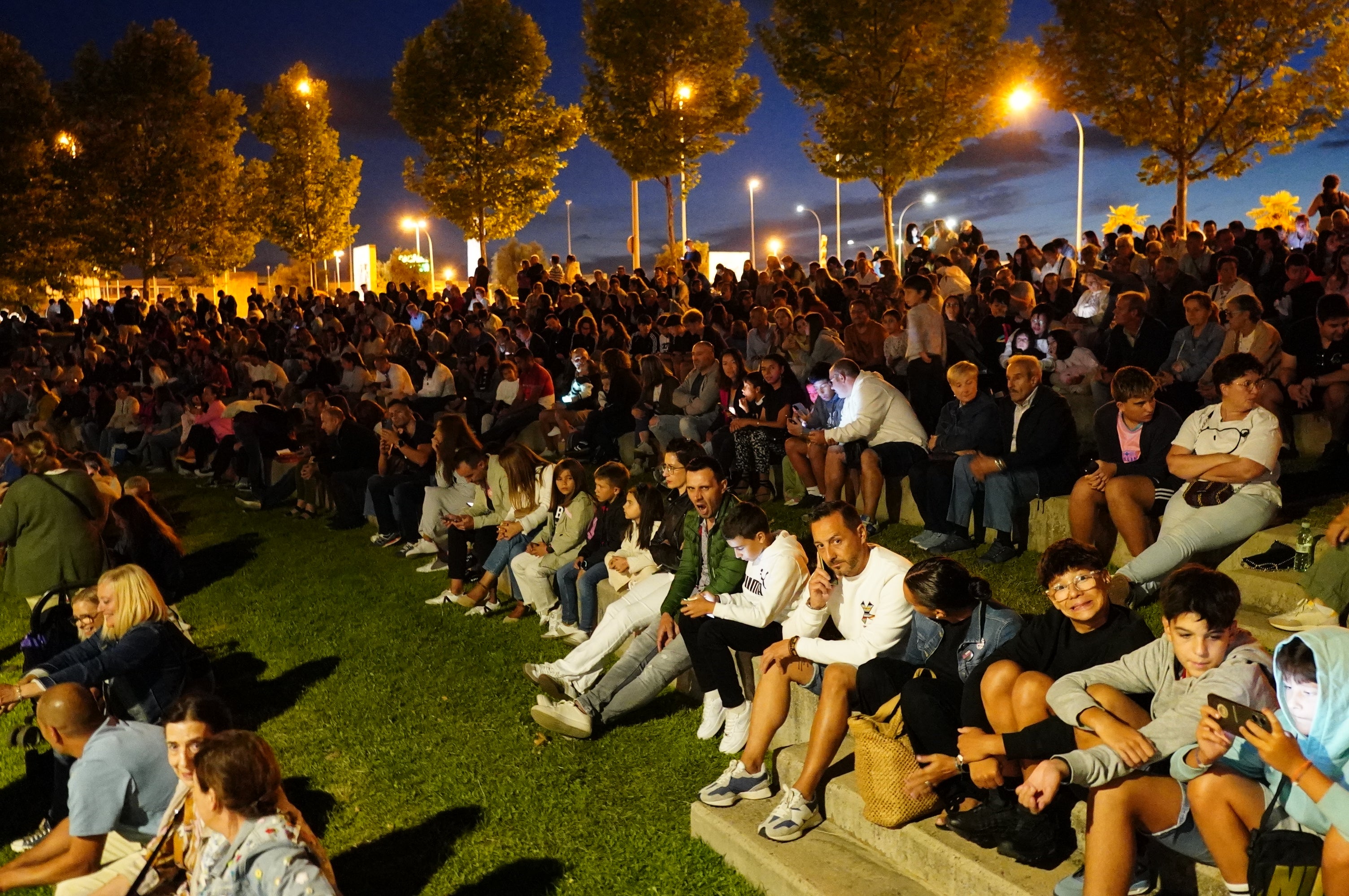 Atronador espectáculo de luz y color para iniciar las Fiestas