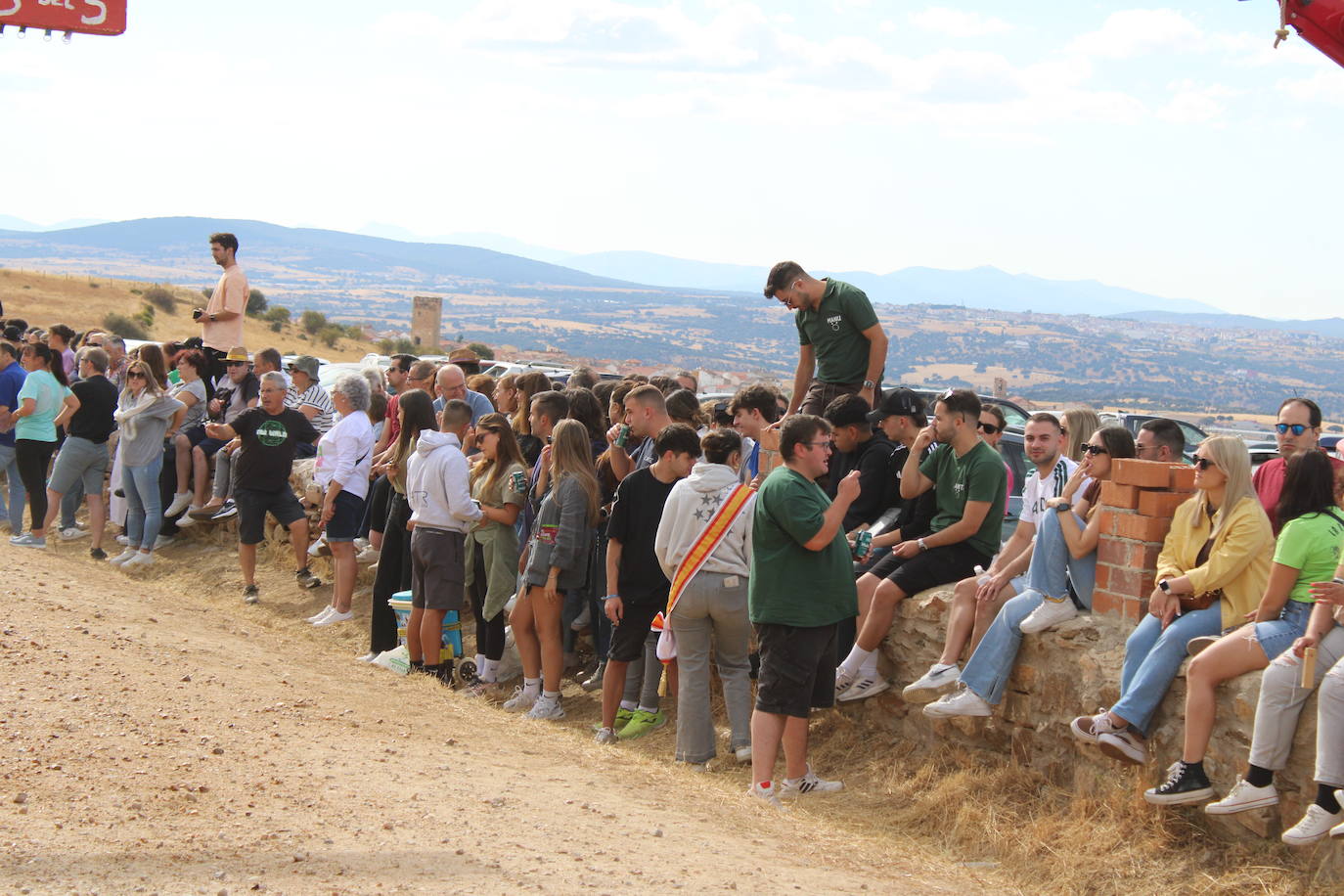 Día de esplendor para honrar a la Virgen en Cespedosa de Tormes