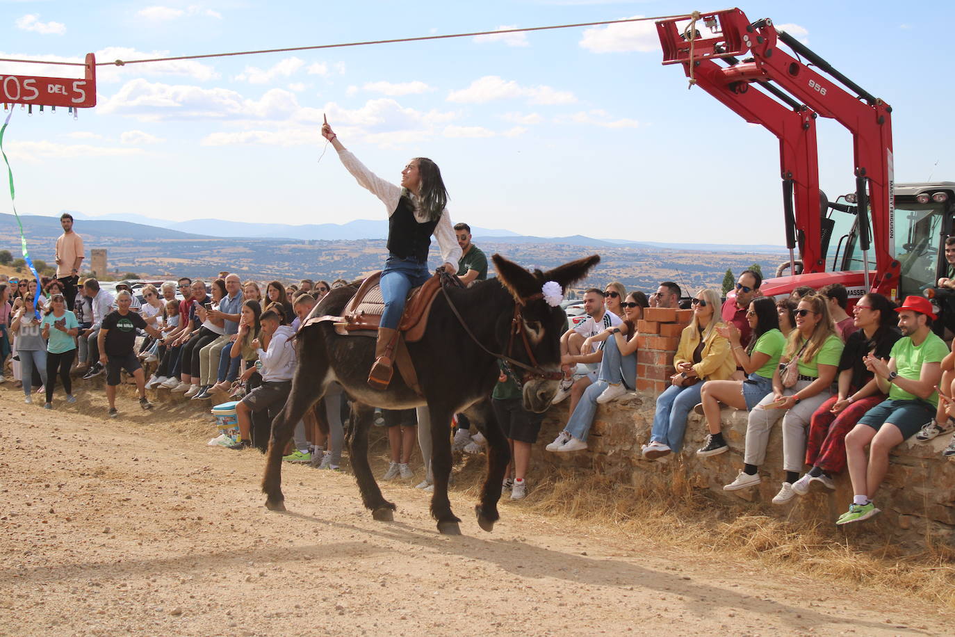 Día de esplendor para honrar a la Virgen en Cespedosa de Tormes