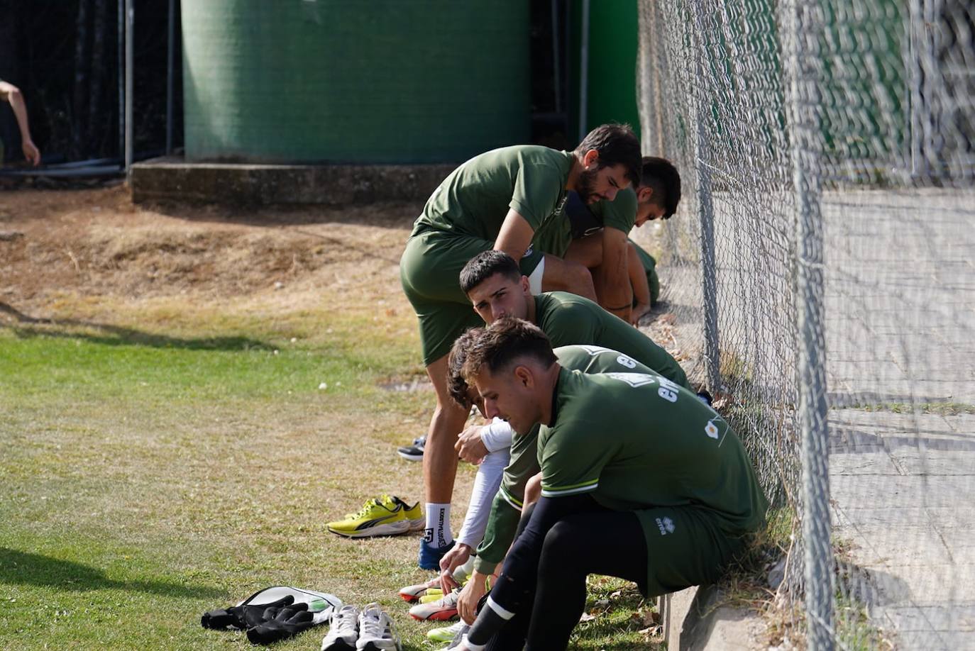El anexo al Tori acoge la primera sesión de la semana para Unionistas con la vista puesta en el Pedro Escartín