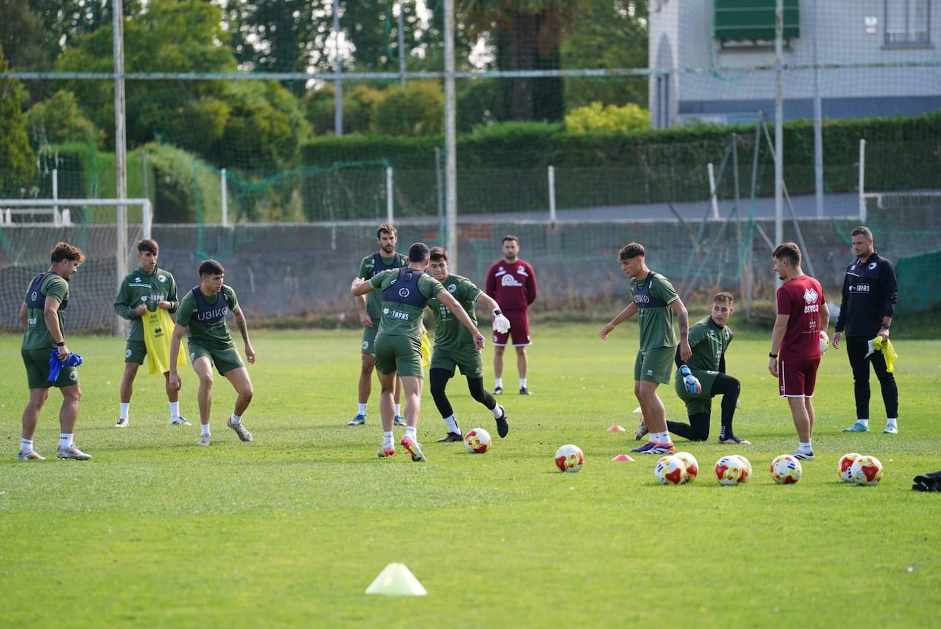 El anexo al Tori acoge la primera sesión de la semana para Unionistas con la vista puesta en el Pedro Escartín