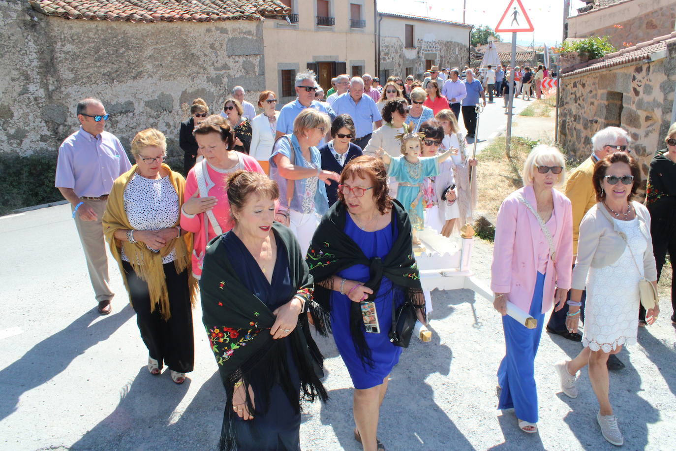 Gallegos de Solmirón entona el &quot;Adiós&quot; a la Virgen de Gracia Carrero