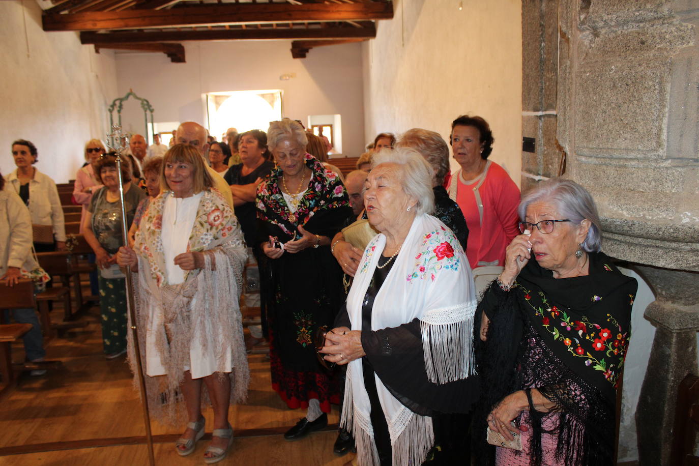 Gallegos de Solmirón entona el &quot;Adiós&quot; a la Virgen de Gracia Carrero