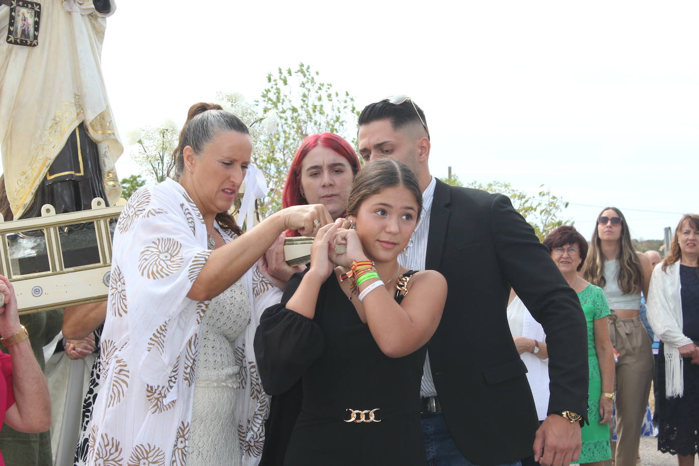 Trabanca se entrega a la Virgen del Carmen en el primer día de fiestas